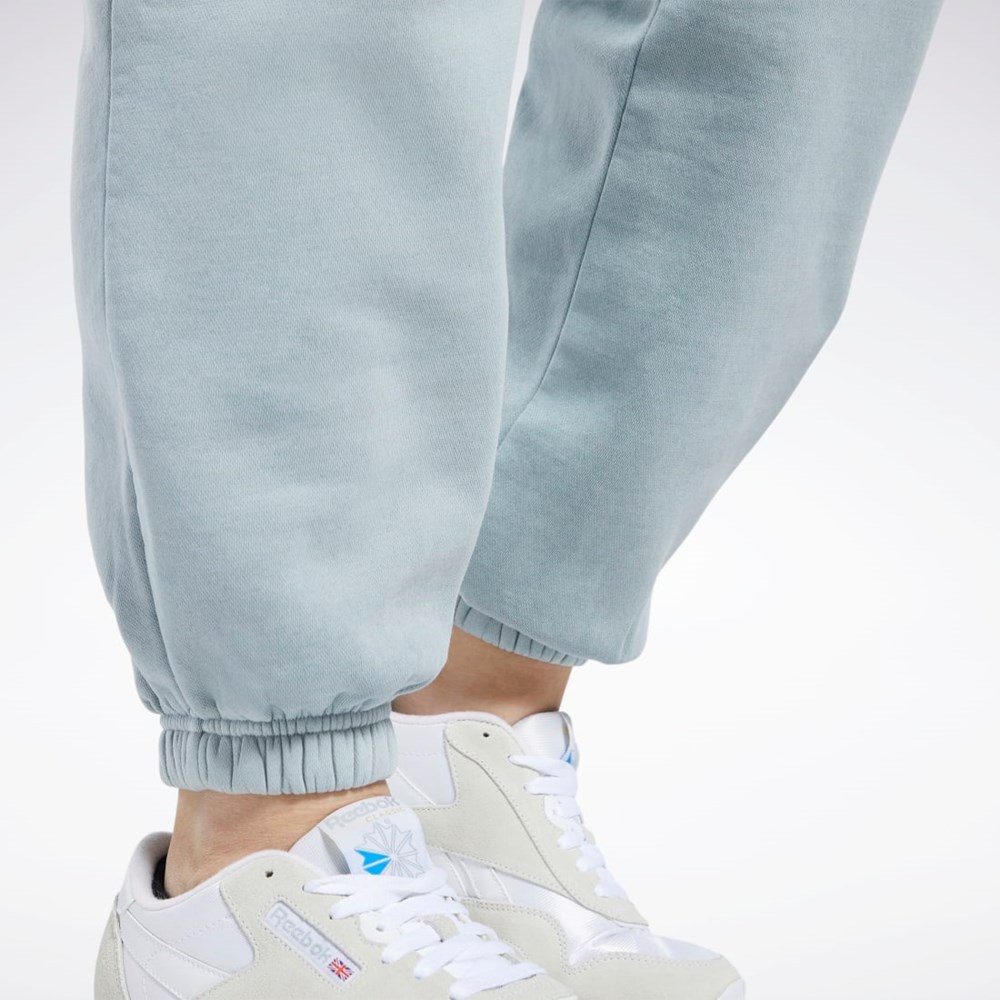 Reebok Classics Natural Dye Fleece Pants (Plus Size) Harmaat | EMUIAY-926
