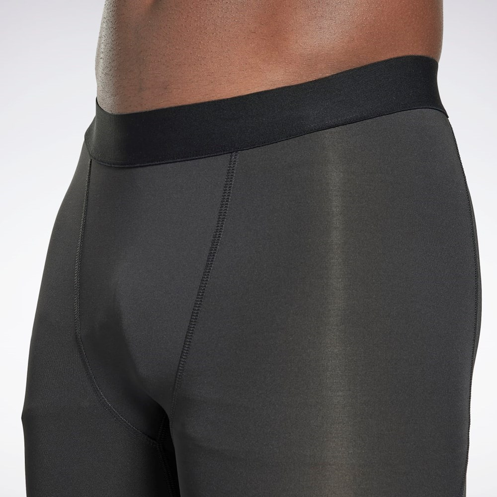 Reebok Compression Briefs Mustat | JLNBGU-234
